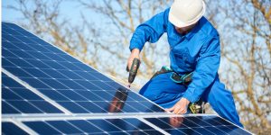 Installation Maintenance Panneaux Solaires Photovoltaïques à Locquirec